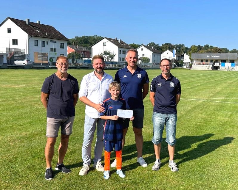 FC Teisbach begrüßt 800. Mitglied